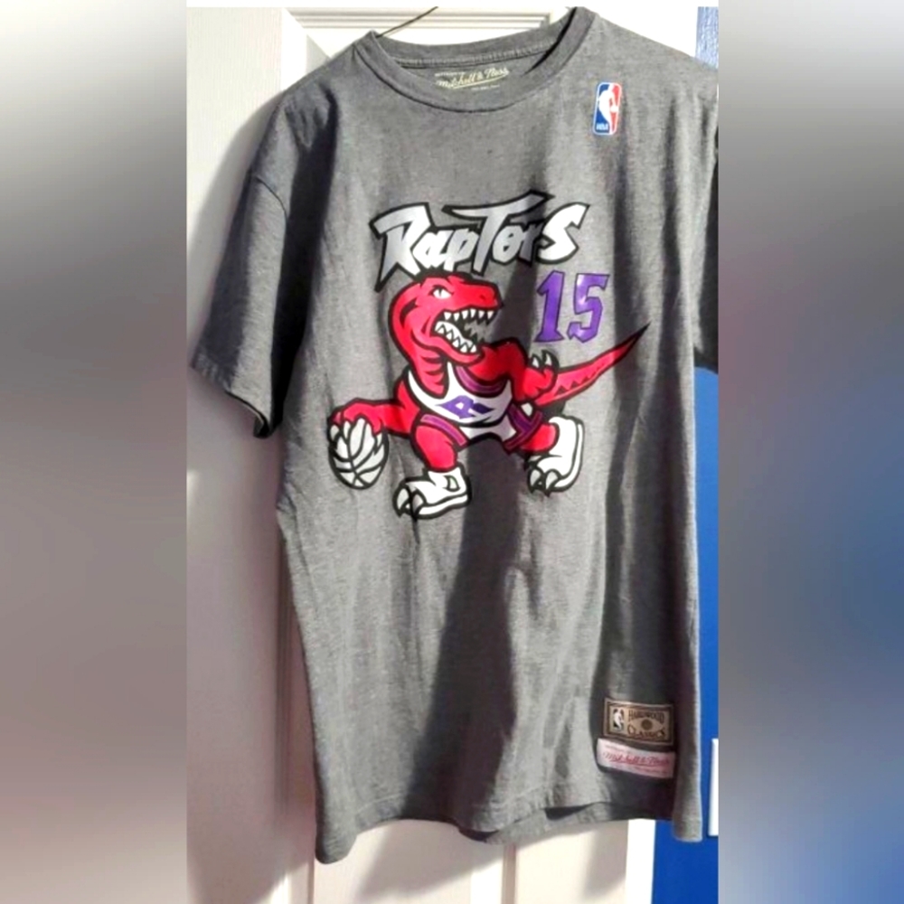 Mitchell and Ness Vince Carter Raptors tshirt sz l